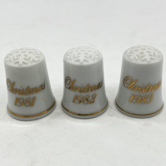 Vtg Avon Thimbles Christmas Themed Ceramic Porcelain Sewing 1980s Collectibles - Picture 2 of 6